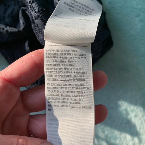 NWT Abercrombie Lace Crop Top - Picture 4 of 4